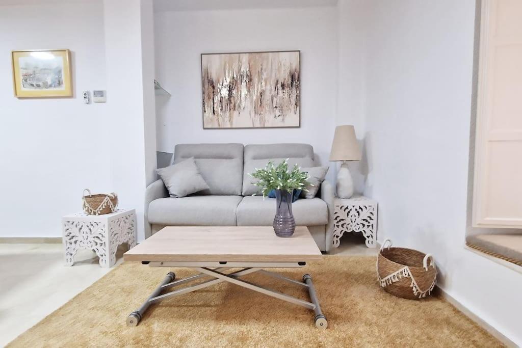 Precioso En Santa Cruz Lirio Bajo Appartement Sevilla Buitenkant foto
