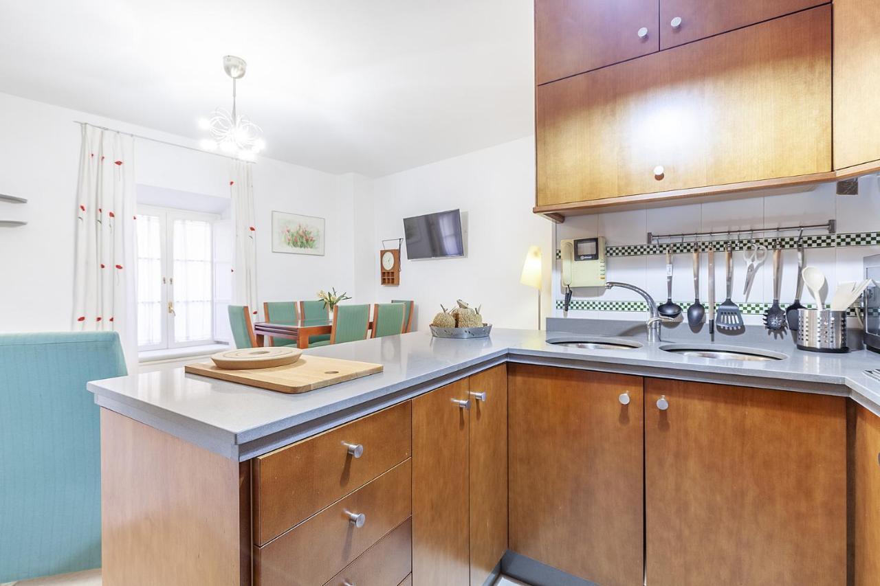 Precioso En Santa Cruz Lirio Bajo Appartement Sevilla Buitenkant foto